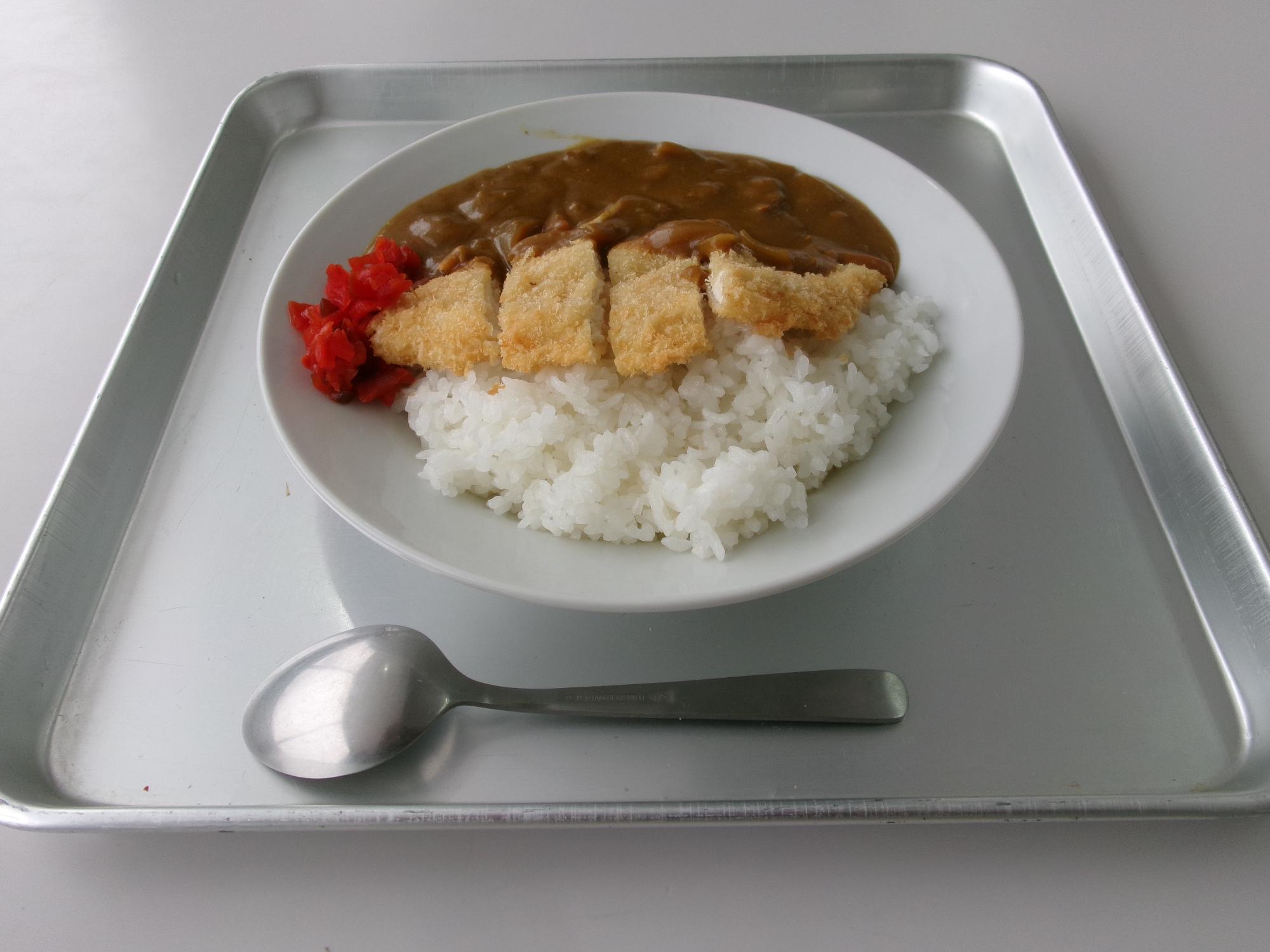 とりかつカレーの写真
